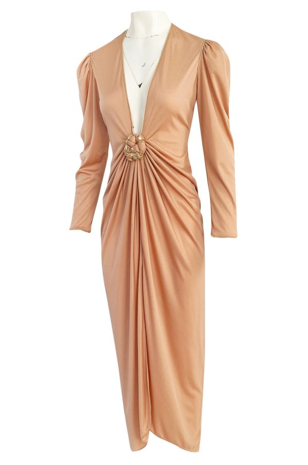 1981 Bill Tice Peach Nylon Jersey Long Sleeve Deep Plunge Dress w Gold Lame Flower & Trim Supply