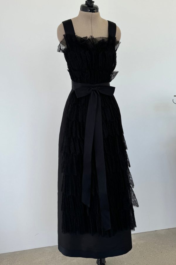 Chanel 2015 Pre-Fall Metiers d art Black Lace Dress Supply