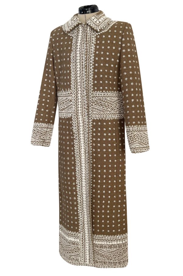 Stunning Fall 2002 Oscar de la Renta Wool & Cashmere Beaded & Embroidered Runway Coat Hot on Sale